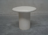 Miko - Table basse organique en béton ciré (MORTEX®) The Concrete Table Co.