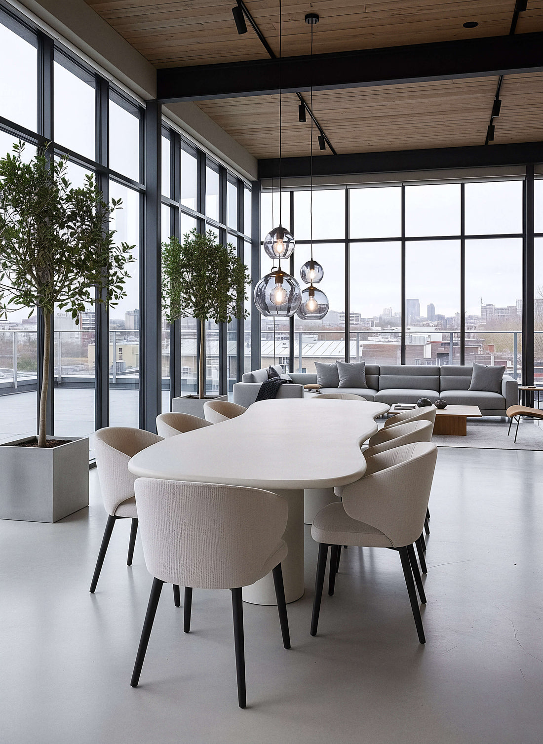 Amara - Drop édition - Table à manger organique en béton ciré (MORTEX®) The Concrete Table Co.