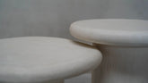 Miko - Table basse organique en béton ciré (MORTEX®) The Concrete Table Co.