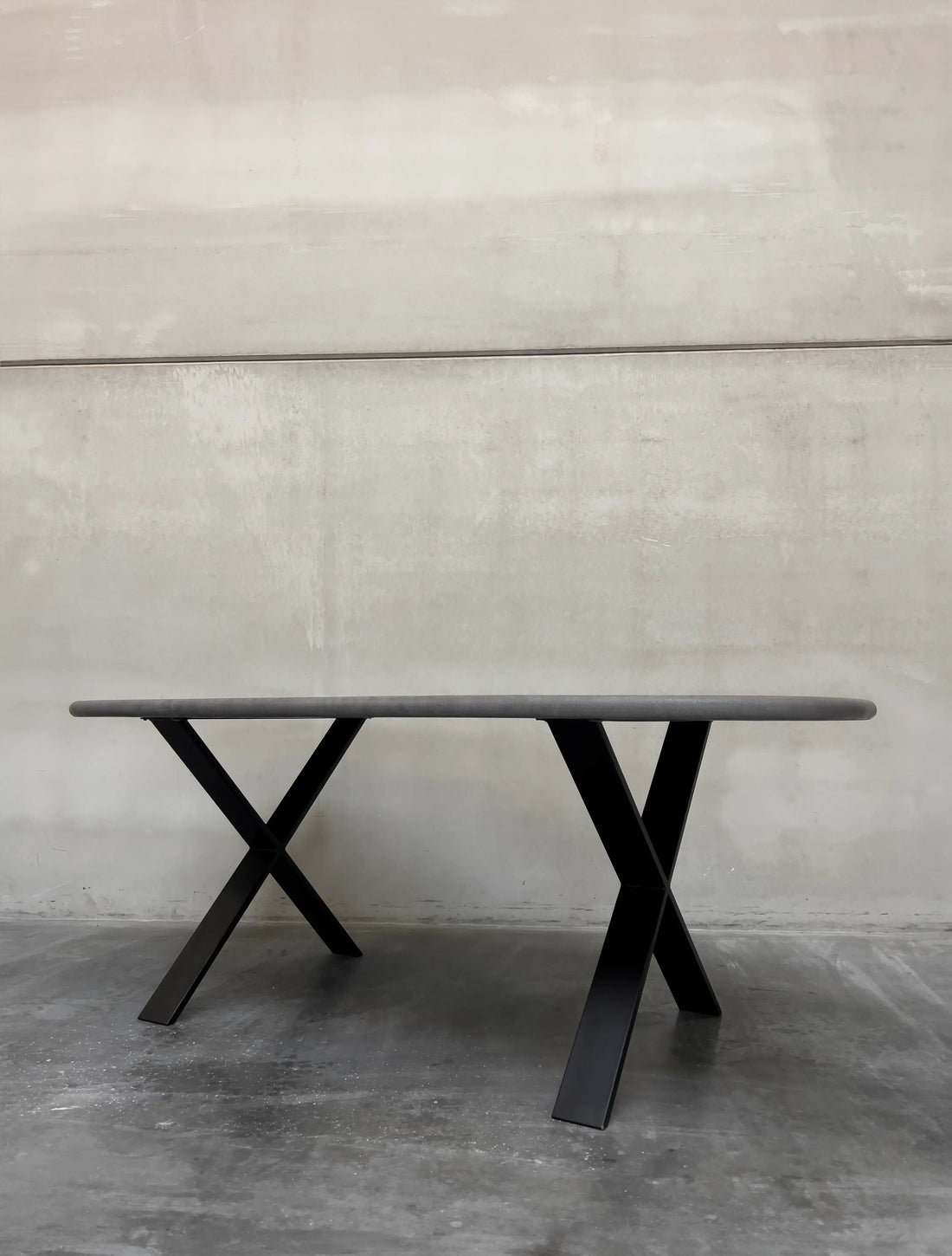 Rectangular rounded Shape- Table salle-à-manger en MORTEX® The Concrete Table Co.