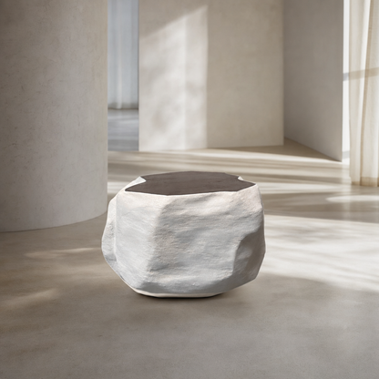 Nora, table basse en béton ciré MORTEX® en ambiance intérieure