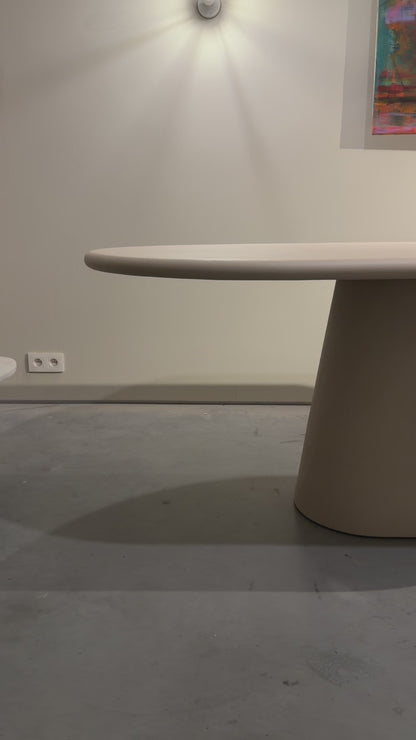 video de la table Lisa en Mortex® vue de face